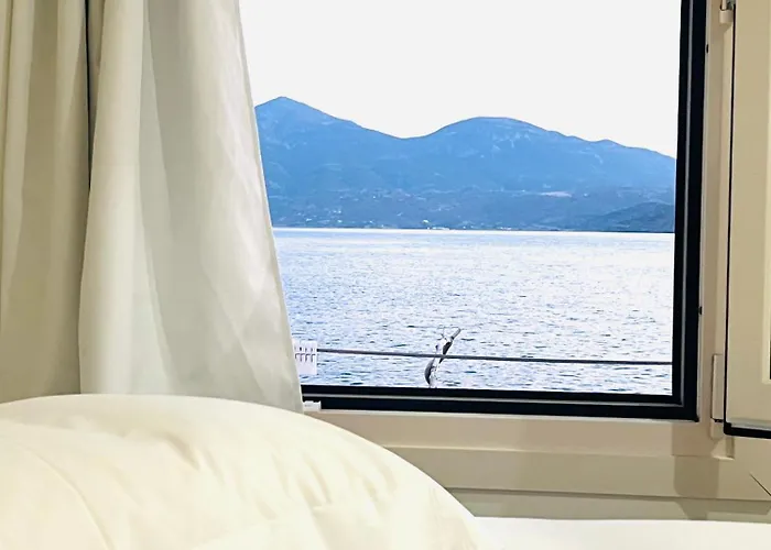 Milos Island -cavo Paradiso Boutique Ochen House *