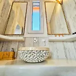 Milos Island -cavo Paradiso Boutique Ochen House * Plaka (Milos)