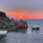 Lägenhet Milos Island -cavo Paradiso Boutique Ochen House