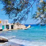 Milos Island -cavo Paradiso Boutique Ochen House Lägenhet *