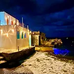 Milos Island -cavo Paradiso Boutique Ochen House *
