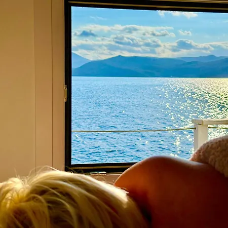 Διαμέρισμα Milos Island -cavo Paradiso Boutique Ochen House