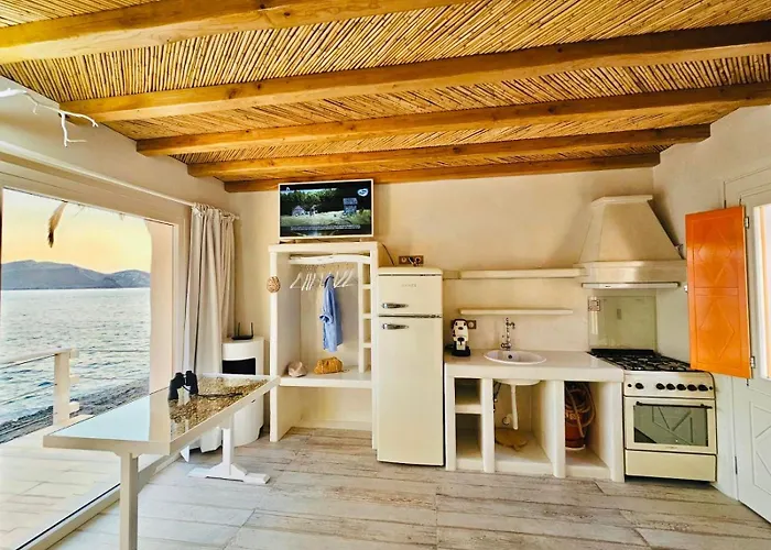 Milos Island -cavo Paradiso Boutique Ochen House *